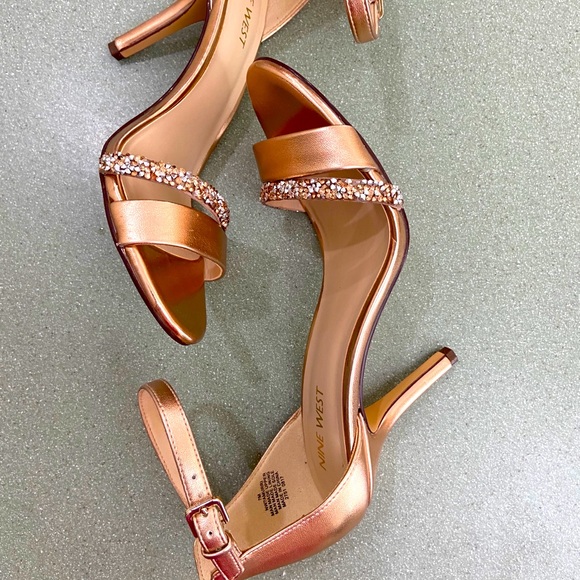 Nine West rose gold strappy stiletto sandals - Picture 2 of 10